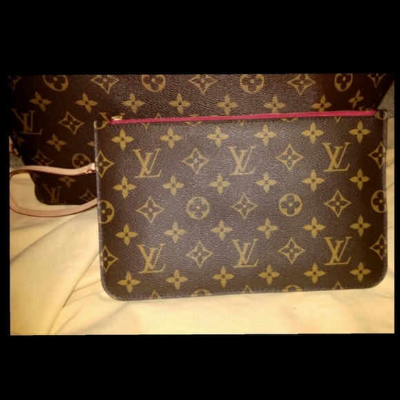 Louis Vuitton Handbags - Louis Vuitton 🍒Cerises🍒 Red Neverfull pochette